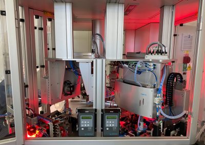 Dvojnásobný kompletační polo automat